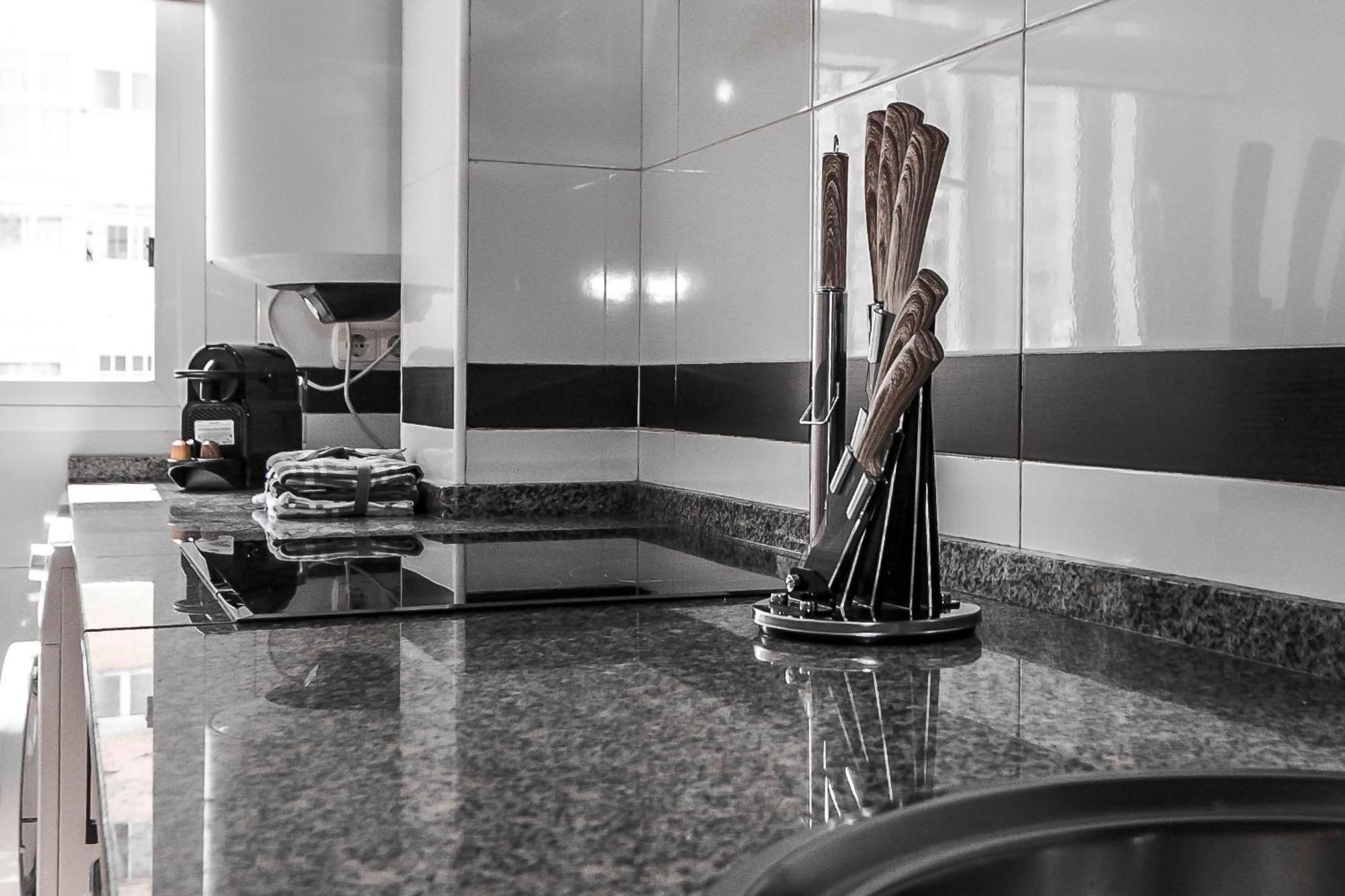 Ave Huelin 3Rooms Alojamiento Con Parking Y Ac Μάλαγα Εξωτερικό φωτογραφία